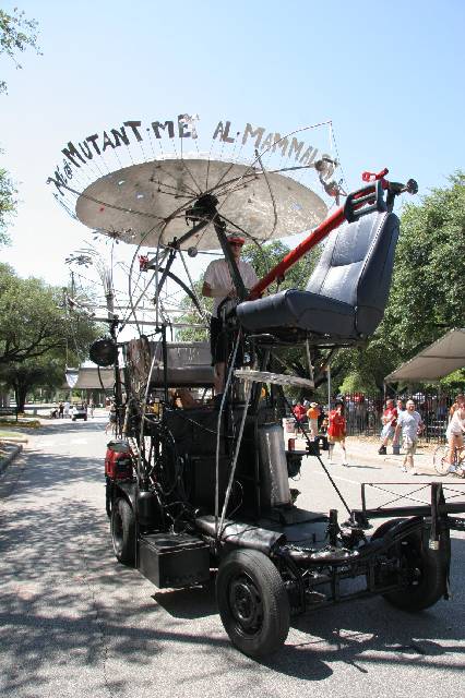 v2006_ArtCar_3_Parade 430 
